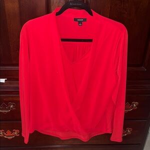Alfani red flowy blouse top v neck with swoop details